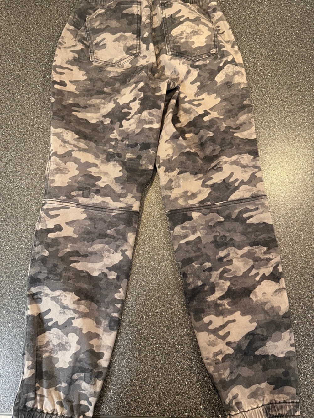 Women’s SPANX Black and Gray Camo Elastic Waistband Joggers - size Medium - Picture 5 of 7